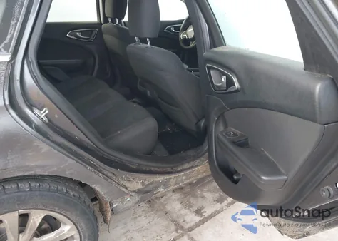 2016 Chrysler 200 Limited из США, поврежденный, VIN 1C3CCCAB3GN150384